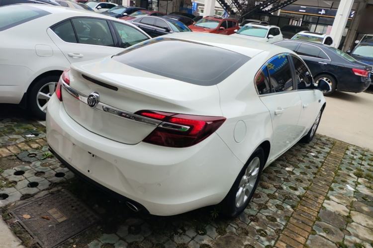 Used Buick Regal 2014 2.0L Leading Fashion Edition Rear Right 45 Deg