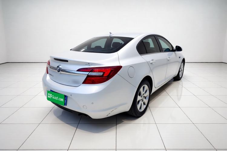 Used Buick Regal 2014 2.0L Leading Fashion Edition Rear Right 45 Deg