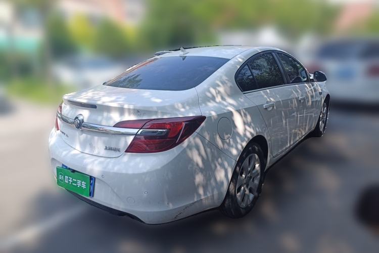 Used Buick Regal 2014 2.0L Leading Fashion Edition Rear Right 45 Deg