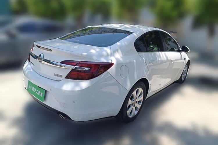 Used Buick Regal 2014 2.0L Leading Fashion Edition Rear Right 45 Deg