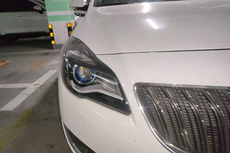 Used Buick Regal 2014 1.6T Fashionable Tech Edition Right Front Headlight