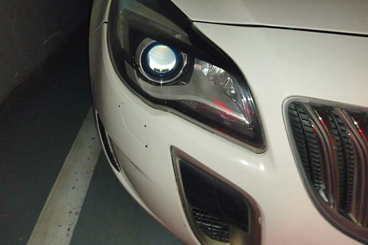 Used Buick Regal 2014 GS 2.0T Grand Sport Edition Right Front Headlight