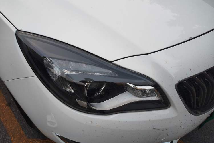 Used Buick Regal 2014 2.0L Leading Fashion Edition Right Front Headlight