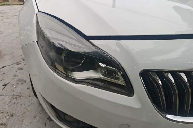 Used Buick Regal 2014 1.6T Fashionable Tech Edition Right Front Headlight