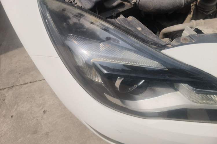 Used Buick Regal 2014 1.6T Fashionable Tech Edition Right Front Headlight