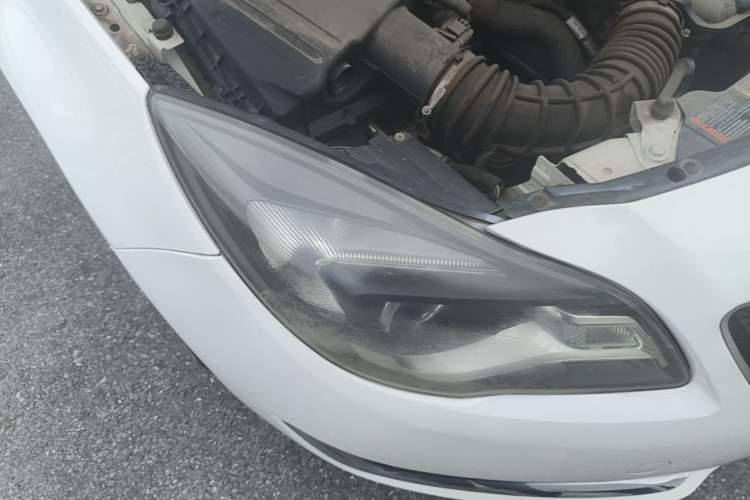 Used Buick Regal 2014 2.0L Leading Fashion Edition Right Front Headlight