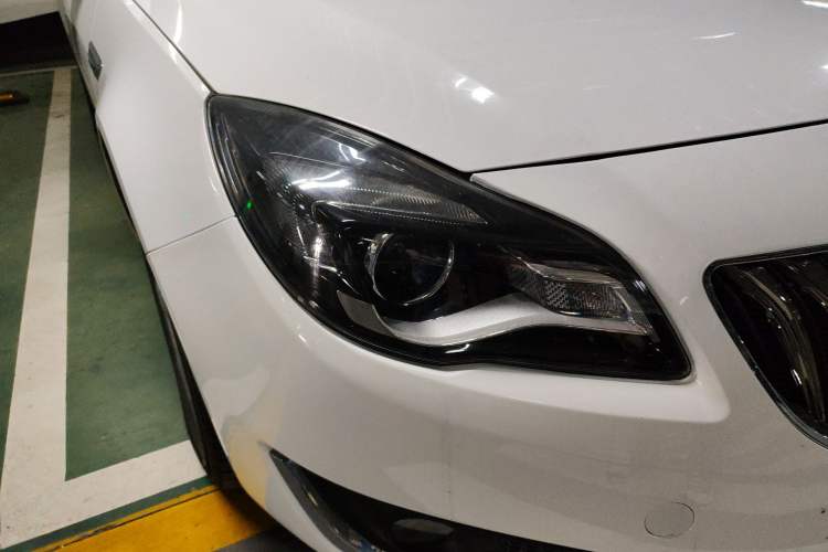 Used Buick Regal 2014 2.0L Leading Fashion Edition Right Front Headlight