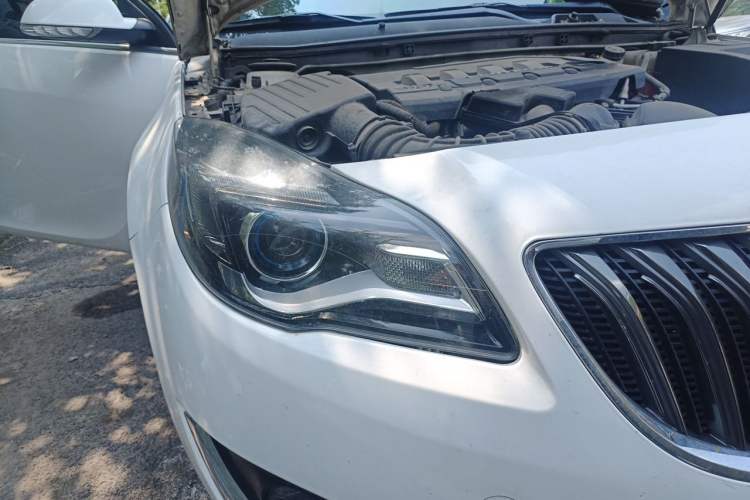 Used Buick Regal 2014 2.0L Leading Fashion Edition Right Front Headlight