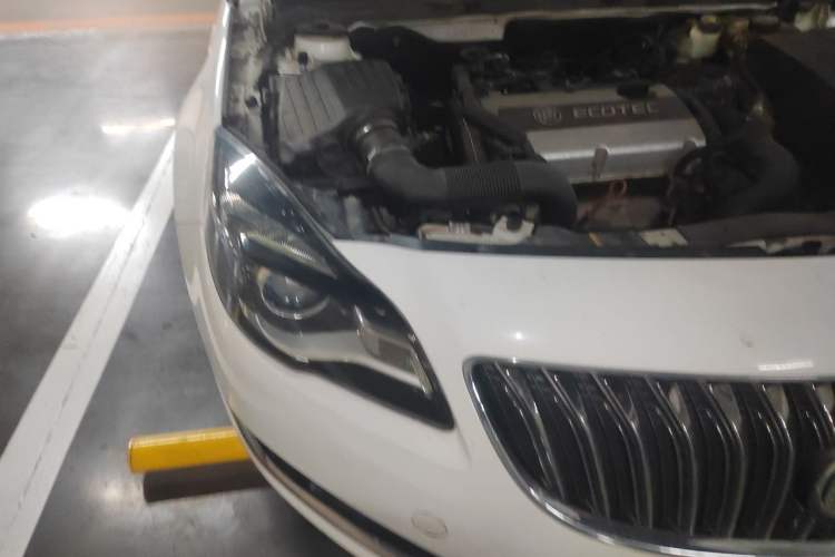 Used Buick Regal 2014 1.6T Fashionable Tech Edition Right Front Headlight