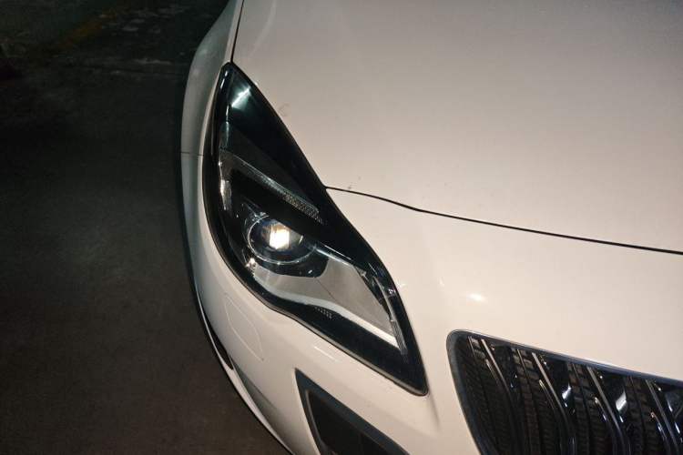 Used Buick Regal 2014 GS 2.0T Grand Sport Edition Right Front Headlight