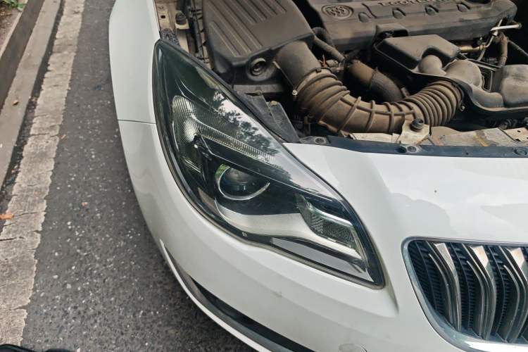 Used Buick Regal 2014 2.0L Leading Fashion Edition Right Front Headlight