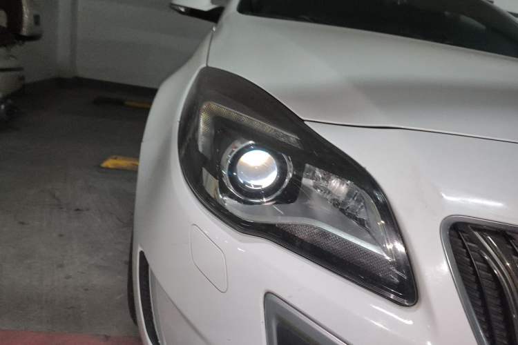 Used Buick Regal 2014 GS 2.0T Passionate Sport Edition Right Front Headlight