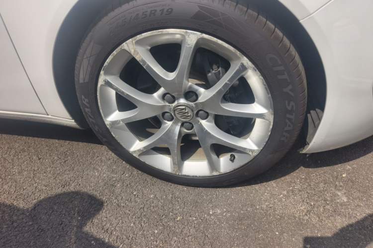 Used Buick Regal 2014 GS 2.0T Passionate Sport Edition Right Front Wheel Hub