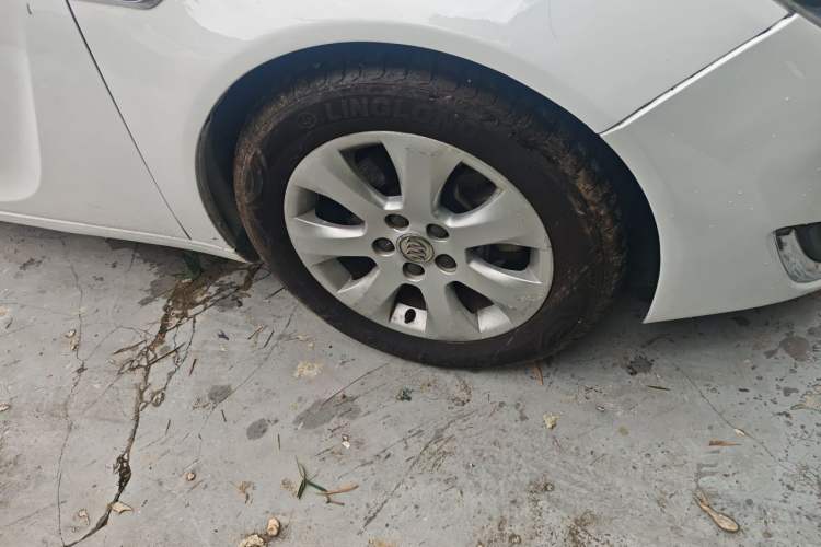 Used Buick Regal 2014 1.6T Fashionable Tech Edition Right Front Wheel Hub