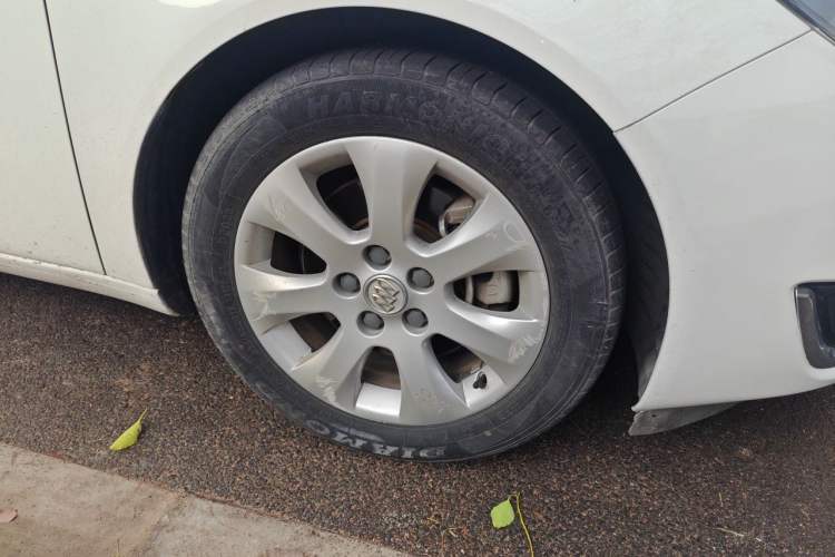 Used Buick Regal 2014 1.6T Fashionable Tech Edition Right Front Wheel Hub