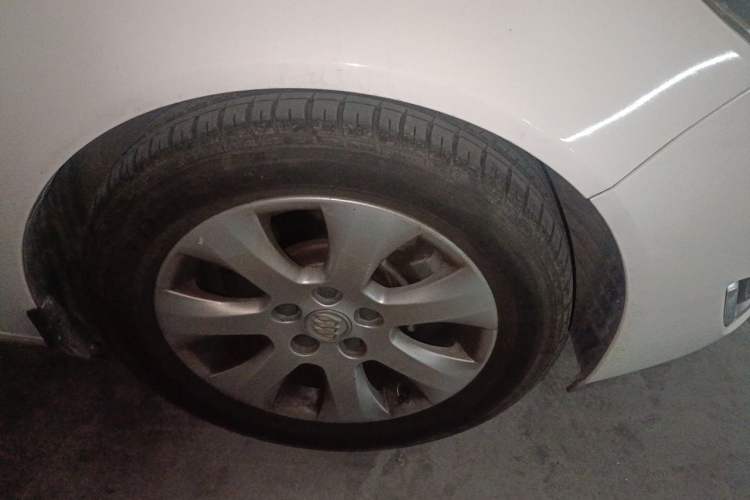 Used Buick Regal 2014 1.6T Fashionable Tech Edition Right Front Wheel Hub