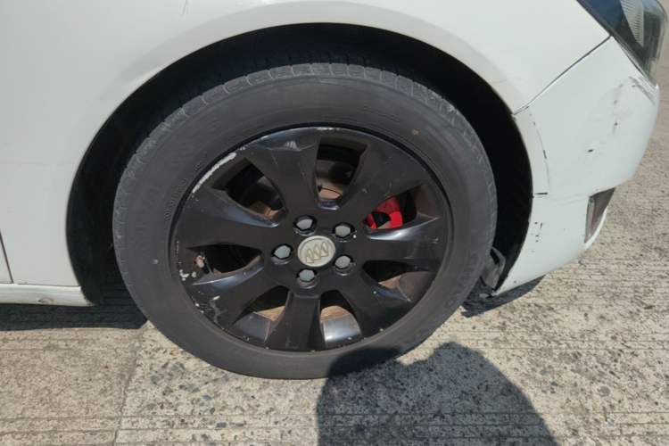 Used Buick Regal 2014 2.0L Leading Fashion Edition Right Front Wheel Hub