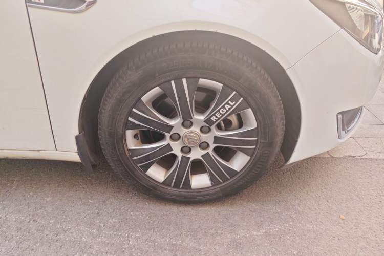Used Buick Regal 2014 1.6T Fashionable Tech Edition Right Front Wheel Hub