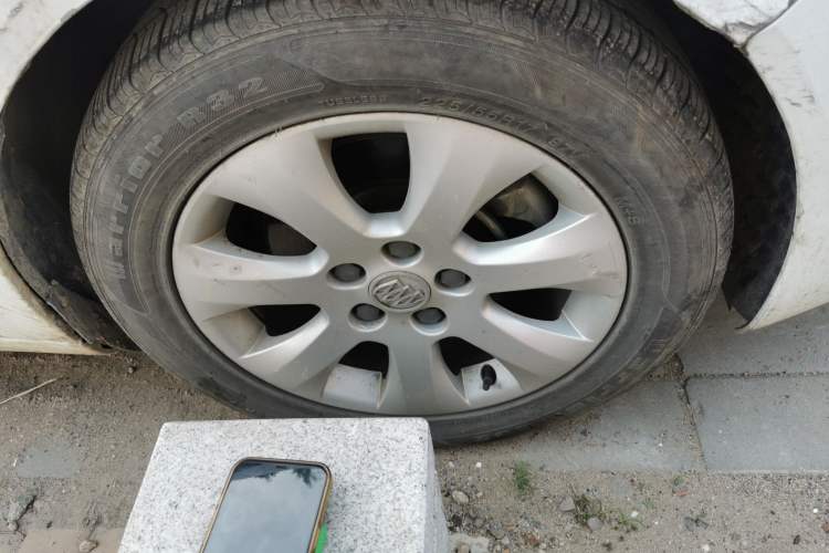 Used Buick Regal 2014 1.6T Fashionable Tech Edition Right Front Wheel Hub