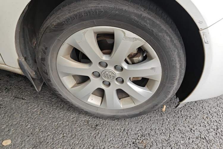 Used Buick Regal 2014 2.0L Leading Fashion Edition Right Front Wheel Hub
