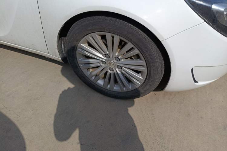 Used Buick Regal 2014 GS 2.0T Passionate Sport Edition Right Front Wheel Hub