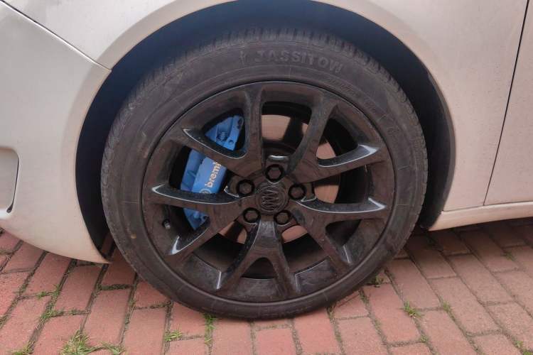 Used Buick Regal 2014 GS 2.0T Passionate Sport Edition Right Front Wheel Hub