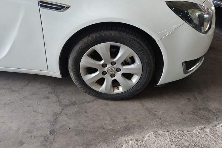 Used Buick Regal 2014 2.0L Leading Fashion Edition Right Front Wheel Hub
