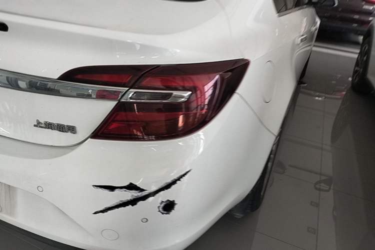 Used Buick Regal 2014 2.4L SIDI Elite Fashion Edition Right Rear Taillight