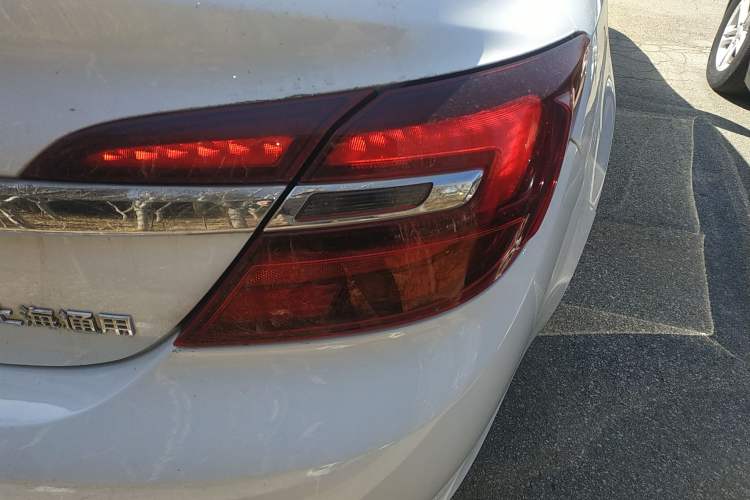 Used Buick Regal 2014 1.6T Fashionable Tech Edition Right Rear Taillight