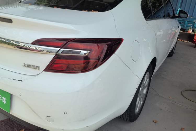 Used Buick Regal 2014 2.0L Leading Fashion Edition Right Rear Taillight