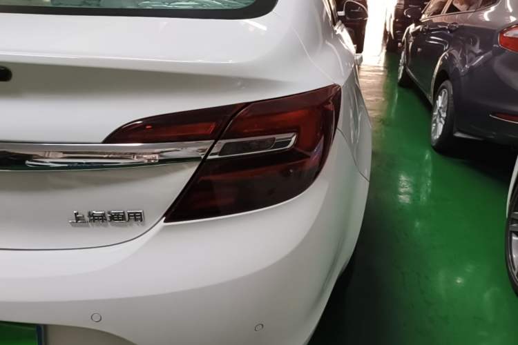 Used Buick Regal 2014 1.6T Fashionable Tech Edition Right Rear Taillight
