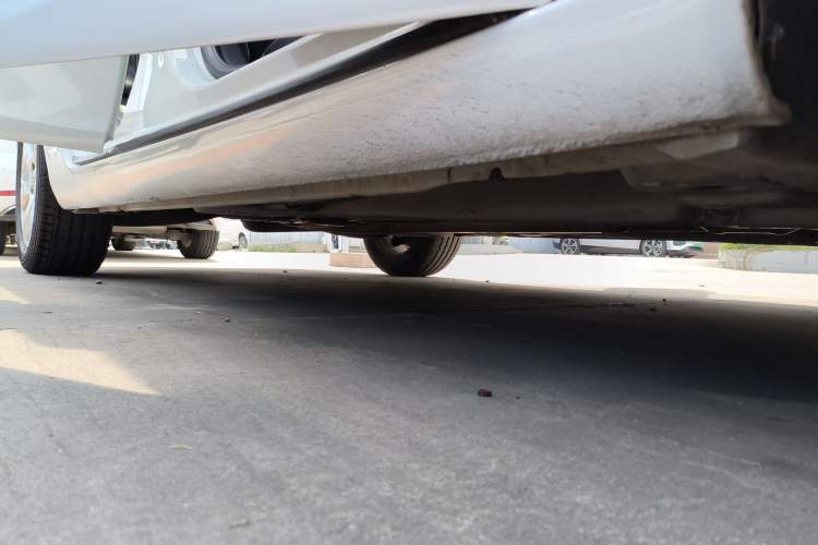 Used Buick Regal 2014 1.6T Fashionable Tech Edition Right Side Sill