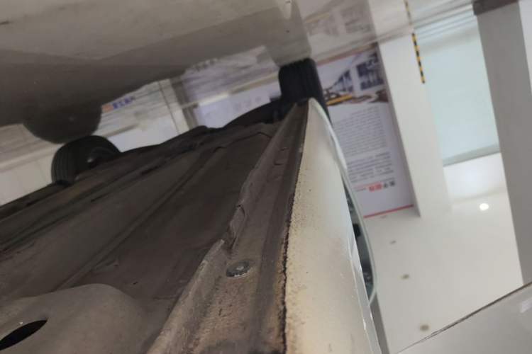 Used Buick Regal 2014 2.0L Leading Fashion Edition Right Side Sill