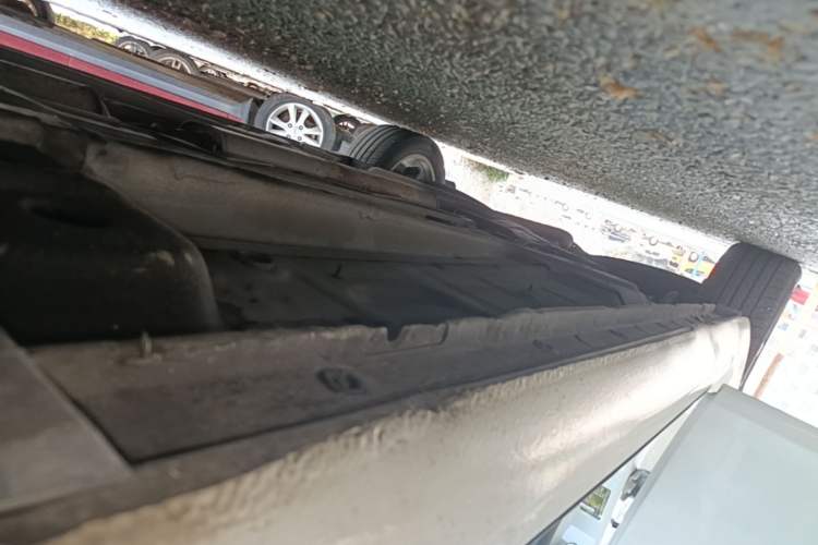Used Buick Regal 2014 2.0L Leading Fashion Edition Right Side Sill
