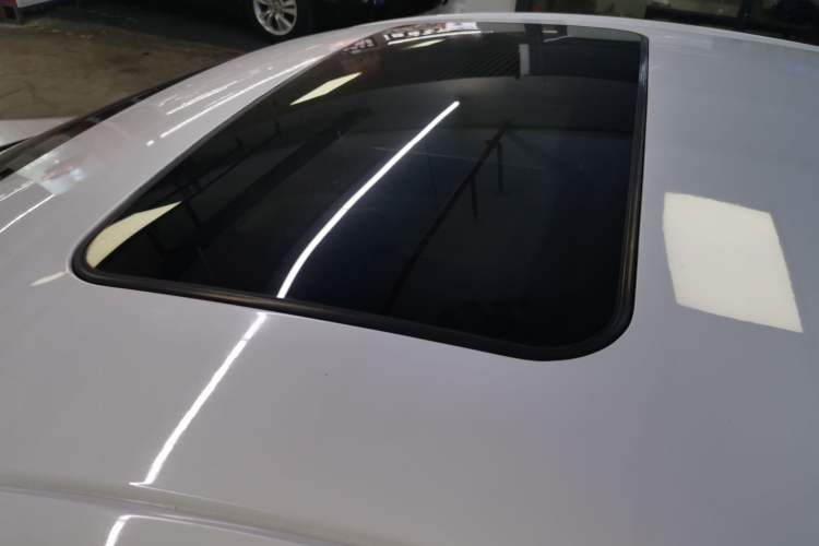 Used Buick Regal 2014 2.0L Elite Fashion Edition Roof