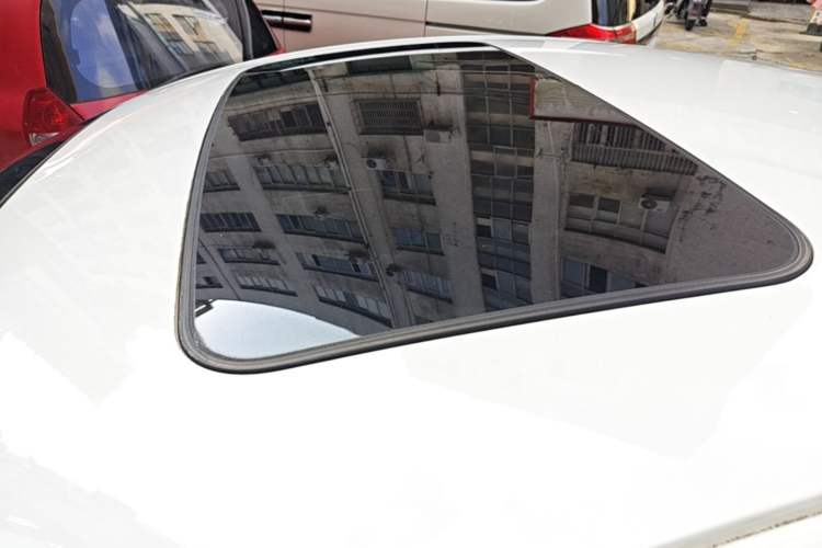 Used Buick Regal 2014 2.0L Leading Fashion Edition Roof