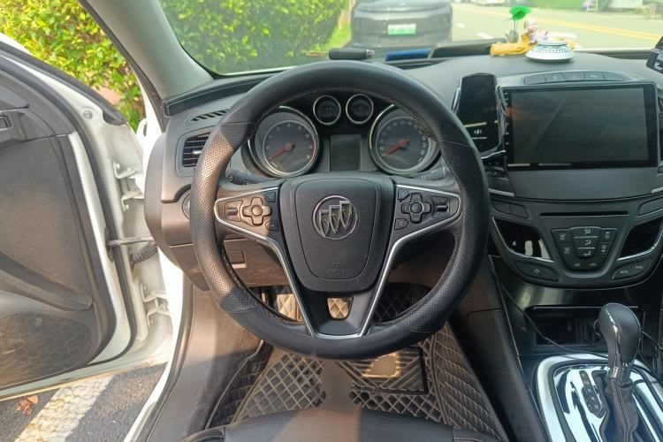 Used Buick Regal 2014 1.6T Fashionable Tech Edition Steering Wheel