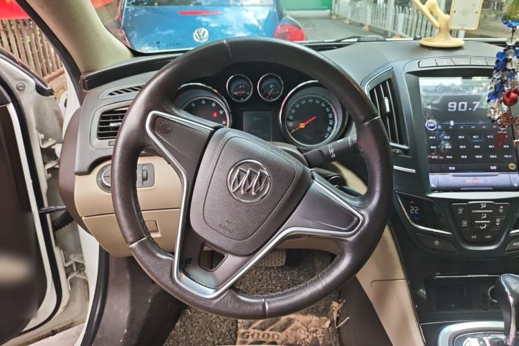 Used Buick Regal 2014 2.0L Leading Fashion Edition Steering Wheel