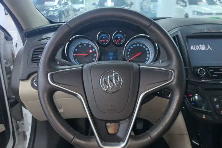 Used Buick Regal 2014 2.0L Leading Fashion Edition Steering Wheel