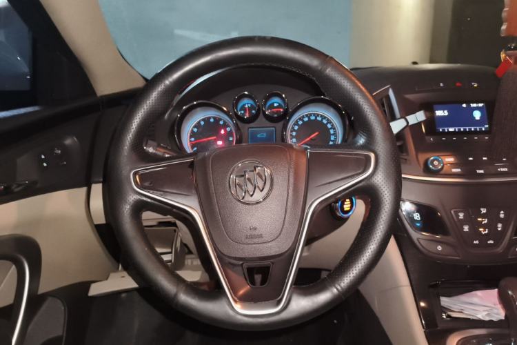 Used Buick Regal 2014 2.0L Leading Fashion Edition Steering Wheel