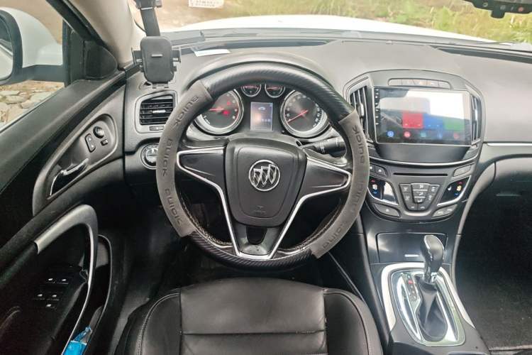 Used Buick Regal 2014 1.6T Fashionable Tech Edition Steering Wheel