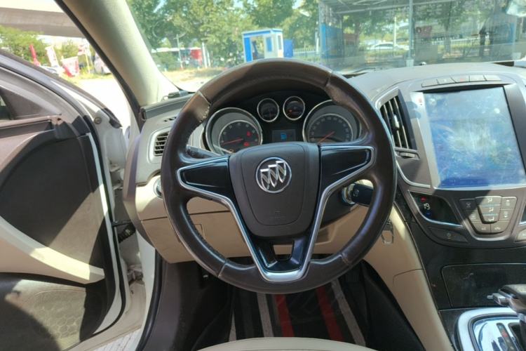 Used Buick Regal 2014 2.0L Leading Fashion Edition Steering Wheel