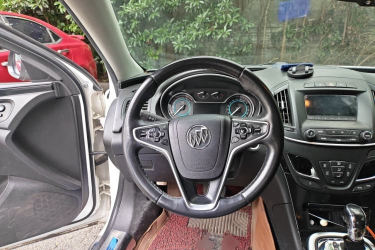 Used Buick Regal 2014 GS 2.0T Grand Sport Edition Steering Wheel