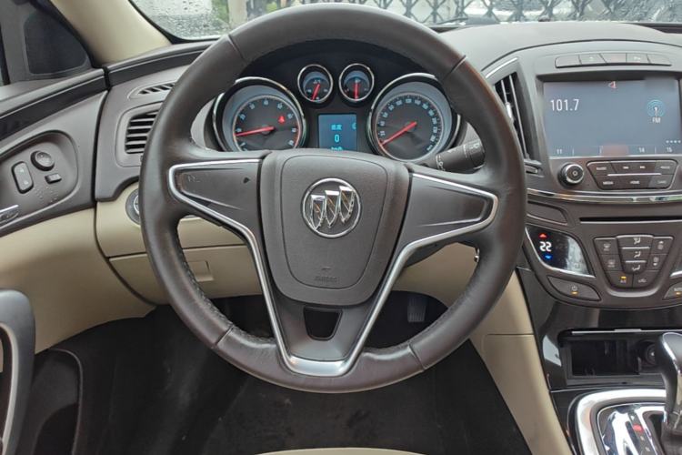 Used Buick Regal 2014 2.0L Leading Fashion Edition Steering Wheel