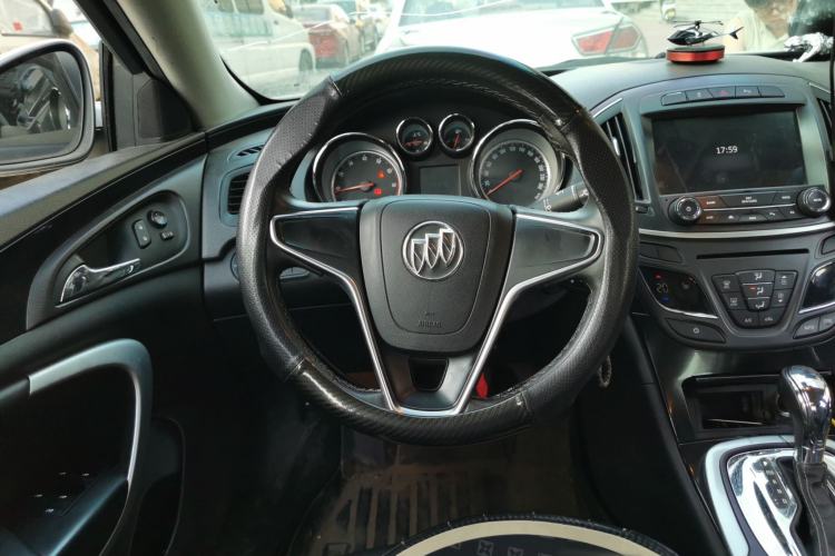 Used Buick Regal 2014 1.6T Fashionable Tech Edition Steering Wheel