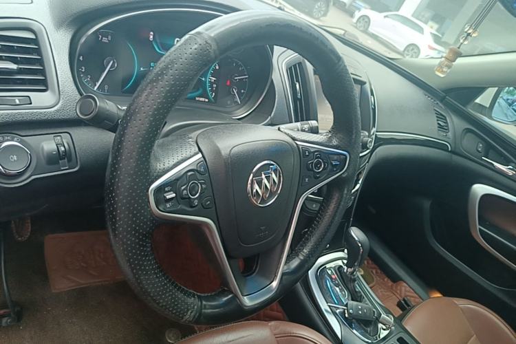 Used Buick Regal 2014 GS 2.0T Passionate Sport Edition Steering Wheel