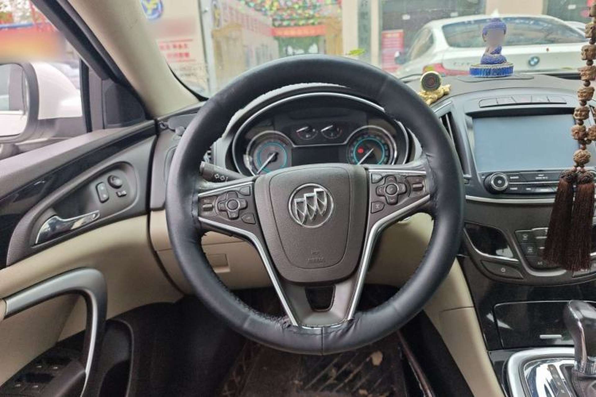 Used Buick Regal 2014 2.0L Elite Fashion Edition Steering Wheel
