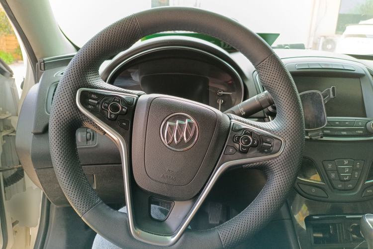 Used Buick Regal 2014 GS 2.0T Passionate Sport Edition Steering Wheel