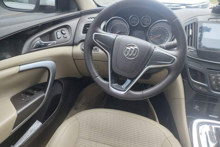 Used Buick Regal 2014 2.0L Leading Fashion Edition Steering Wheel
