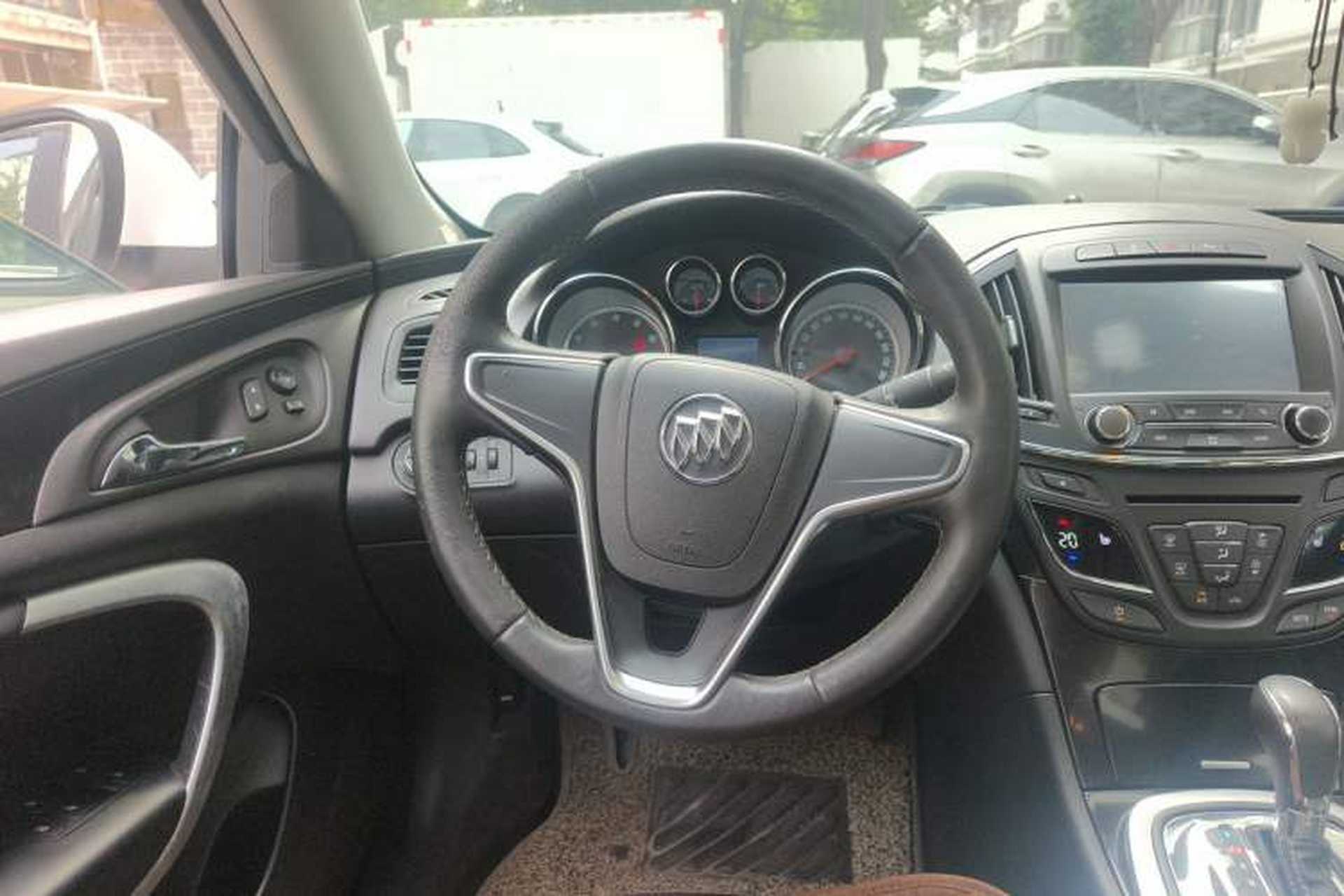 Used Buick Regal 2014 1.6T Fashionable Tech Edition Steering Wheel